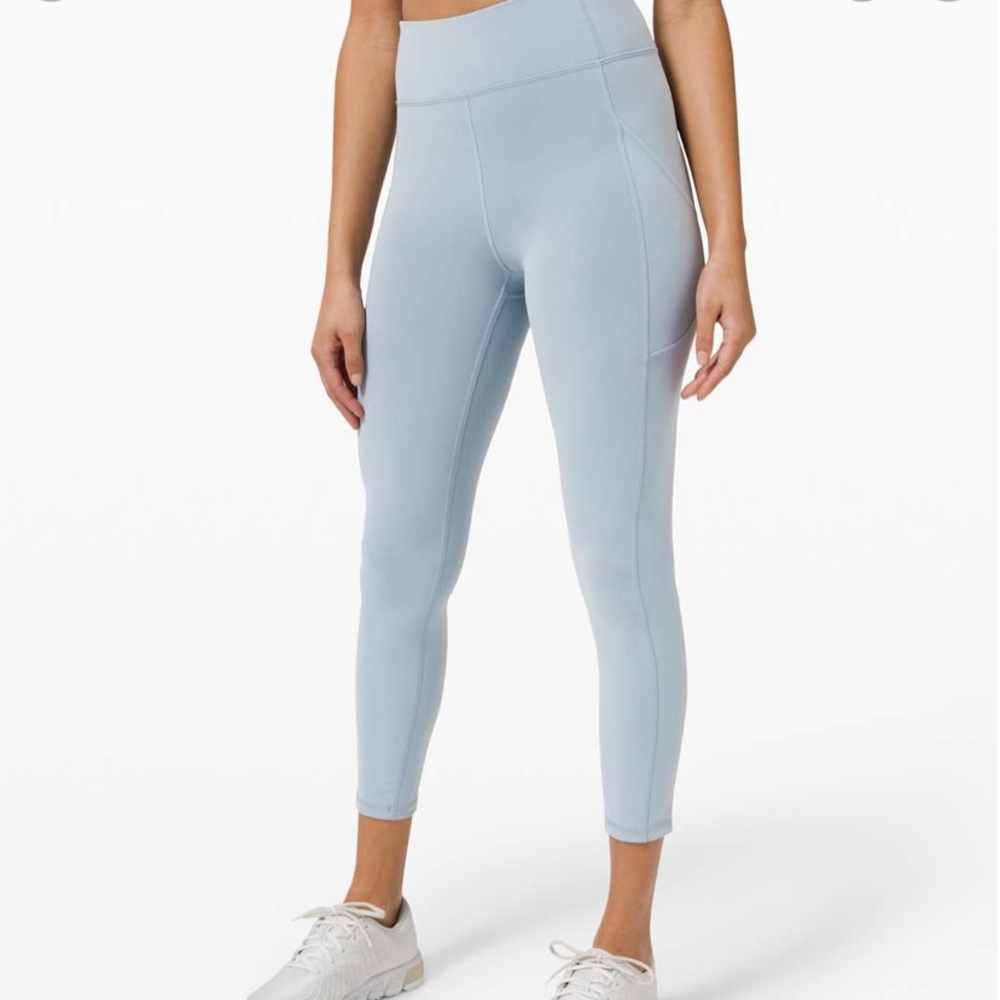 Lululemon Invigorate Tight 25” Size 2 in Chambray